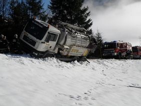 LKW Bergung auf der Sonnleitn Straße