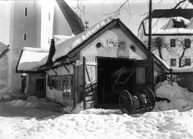 1880 wurde die erste Spritzenhütte am Marktplatz errichtet