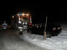PKW Bergung durch die FF Abtenau