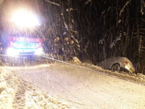 PKW Bergung am Radochsberg der FF Abtenau