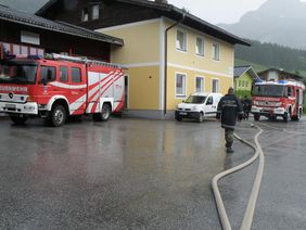 Auspumparbeiten durch FF Abtenau