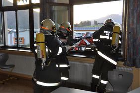 Feuerwehrübung bei der HS Abtenau