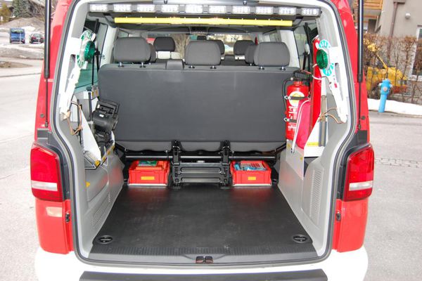 Heck des Mannschaftsbusses der Feuerwehr Abtenau