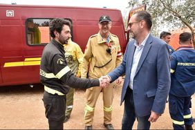Verhandlungen mit dem Bürgermeister der Stadt CRES