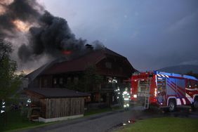 Löscheinsatz der FF Abtenau bei Dachstuhlbrand