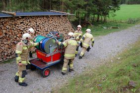 Freiwillige Feuerwehr Abtenau Zug 1 - Übung Waldbrand