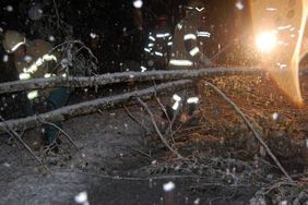 Aufräumarbeiten der FF Abtenau nach Schneefall