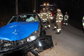 Feuerwehr Abtenau PKW-Bergung Gschwand