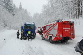 Fahrzeugbergungen durch Feuerwehr Abtenau