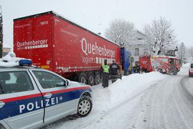 Fahrzeugbergungen durch Feuerwehr Abtenau