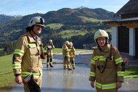 Brandübung beim Unterlehengut der FF Abtenau