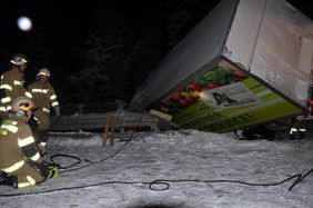 Bergearbeiten der Freiwilligen Feuerwehr auf der B166