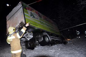 Bergearbeiten der Freiwilligen Feuerwehr auf der B166