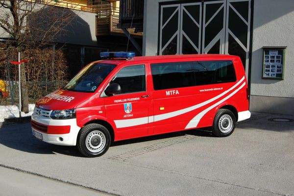 Mannschaftsbus der Feuerwehr Abtenau