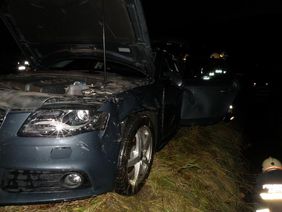 Freiwillige Feuerwehr Abtenau - PKW-Bergung aus Fischbach