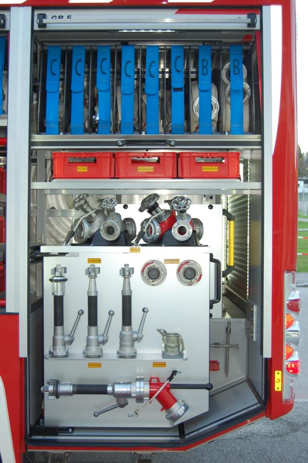Geräteraum 5 des Löschfahrzeuges der Feuerwehr Abtenau